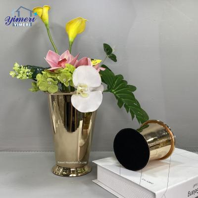 China Cheap Indoor Galvanized Silver Flower Vases Minimalist Wedding Metal Plant Pot Decorative Small Mini For Home Decor for sale