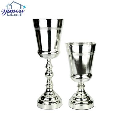 China Custom luxury style trumpet metal silver vase table centerpiece decoration for wedding event for sale