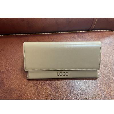 China Luxury Popular OEM Customize Eco-Friendly Vegan Leather Glasses Case Waterproof Apple Skin Glass Leather Collapsible Case for sale