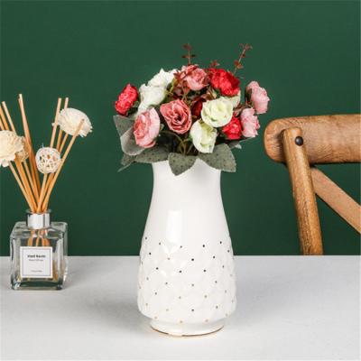 China Ins Style Modern Design Graceful European American White Ceramic Flower Vase For Home Decor for sale