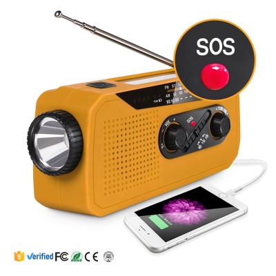 China Headphone jack; solar panel ; Low speaker; power bank; Flashlight ; Hot Sale Noaa Time Solar Emergency Hand Crank Rechargeable AM ​​Fm Radio for sale