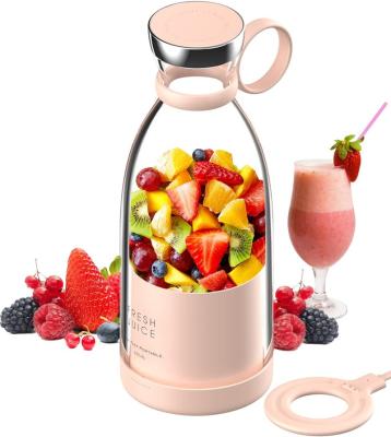 China Amazon Popular Portable Car Blender 350ML USB Juicer Cup Fruit Blender Smoothie Cordless Refilling Juicer for sale