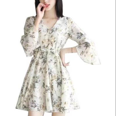 China Wholesale Price New Anti-Static Women's Short Middle Dress Cloth Floral Print Breathable Fresh Casual Dress New for sale