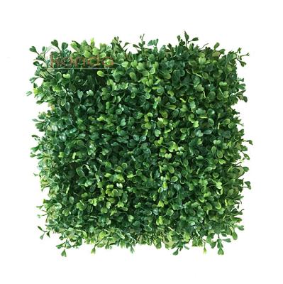 China Eco - Friendly Artificial Grass Wall , Plastic Fake Green Wall Artificial Leaf Fence for sale