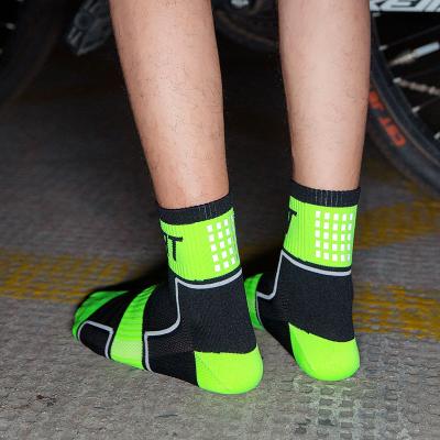 China Free Sample Breathable Factory Best Quality Wholesale OEM Knitted Sports Bike Cycling Socks Custom Made for sale