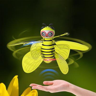 China Good Negotiated Price Kids Induction Toy Gesture Game Smelling Bee Aircraft Inductive Hand Smelling With Sensors Mini Flight Toy for sale