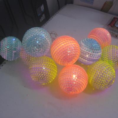 China Handmade Holiday Decoration LED Color Ball Lights Ball String Christmas Tree Battery Operated Light for sale