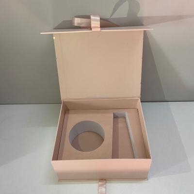 China Recycled Materials Flap Lid Packaging Cardboard skin care Custom Magnetic Closure cosmetic packaging Gift Box for sale