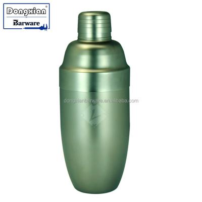 China Viable Copper Plated Milk Tea Shop Hand Shake Cocktail Shaker Strainer Cup 700Ml for sale