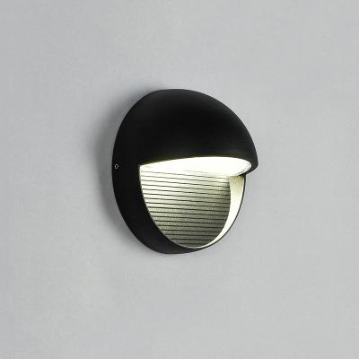 China Modern Round 12W Industrial Black Aluminum Garden Led Wall Light Outdoor Slim Wall Lamp for sale