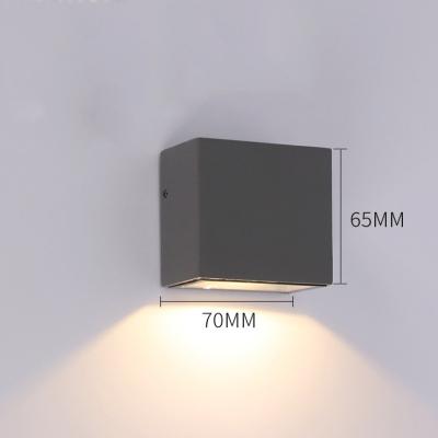 China Modern Simple Outdoor Aluminum Garden Stairs Step Industrial Wall Lamp Lighting Outdoor Wall Light Up And Down for sale