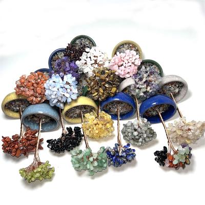 China Europe wholesale natural reiki chip crystal trees of life luck money crystal tree crystal healing for sale