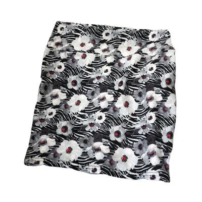 China Factory direct sales anti-static high quality mature women flower printing super soft sexy mini skirt for sale