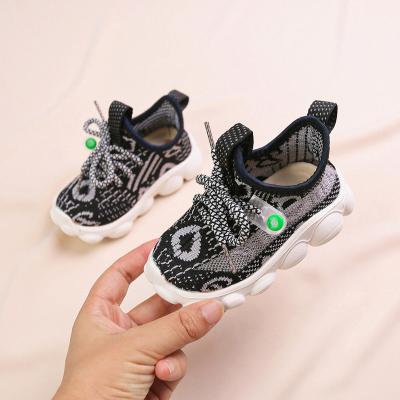 China Low MOQ Direct Sales Children Shoes Eco-Friendly Girl The Latest Design Boys Breathable Standard Sports Shoes for sale