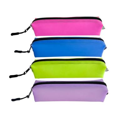 China Cute Accept Customized Color Shell Makeup Bag Small Rectangle Multi-Function Portable Silicone Cosmetic Bag Customized Cosmetic Bag for sale