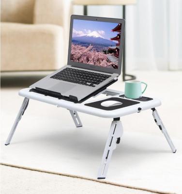 China Multifunctional Foldable Folding Table Computer Laptops and Accessories Modern Table with USB Heat Dissipation for Computer for sale