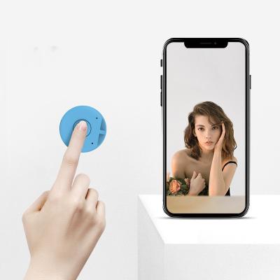 China 2022 Selfie Timer Mini New Mini Speaker Wireless Speaker Cute Audio Compact Portable Desktop Speaker Gift for sale