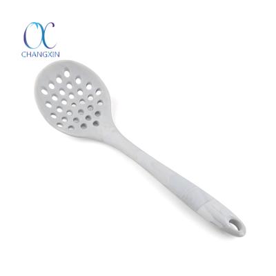 China Sustainable Reusable Kitchen Accessories Food Grade Silicone Kitchen Utensil Skimmer for sale