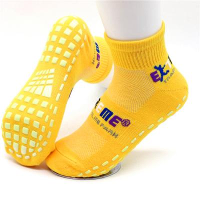 China 2022 wholesale bulk custom QUICK DRY trampoline socks and custom logo trampoline socks for sale