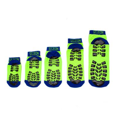 China Custom High Quality QUICK DRY Chinese Custom Sports Non Slip Trampoline Grip Socks Non Slip Sock for sale