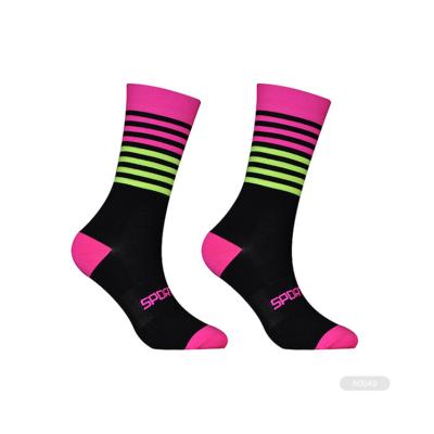 China JL257-Custom Men's QUICK DRY Women Springs Summer Cycling Athletic Sports Socks Men Striped Best Performance Socks for sale