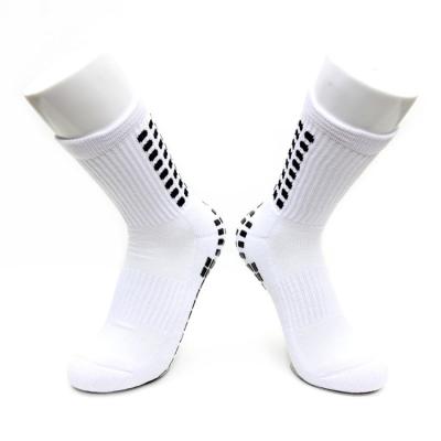 China QUICK DRY Custom Logo Anti Slip Sport Grip Soccer Football Trampoline Socks For Men for sale