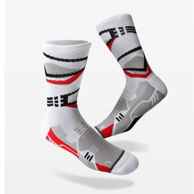 China JL123-Custom Logo Men's Basketball Crew Recycling Socks QUICK DRY Running Compression Sports Wear Resistant Socks for sale