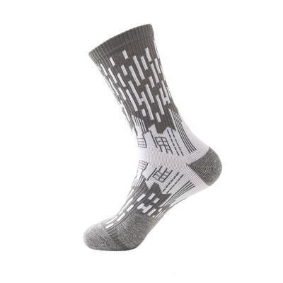 China Wholesale Custom Anti Compression QUICK DRY Slip Comfortable JL166- Logo Basketball Man Sports Crew Socks for sale