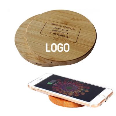 China Conveient Safe Wireless Fast Phone Charger USB C Qi Wood For Apple iPhone 13 pro slim smartphone redmi s22 ultra portable wireless charger for sale