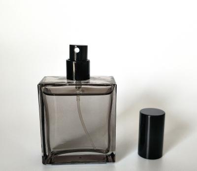 China Empty 50ml Square Spray Glass Perfume Bottles Volume Cosmetic for sale