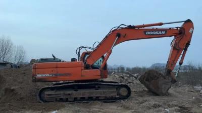 China Zeer goede tweedehands Doosan DX300 graafmachine voor export uit China Te koop