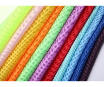 China Round Mesh Fabric For Seat Cover /Backpack/Pet Hole Mat Many 3D Colors Anti-Static Available Stock Spacer for sale