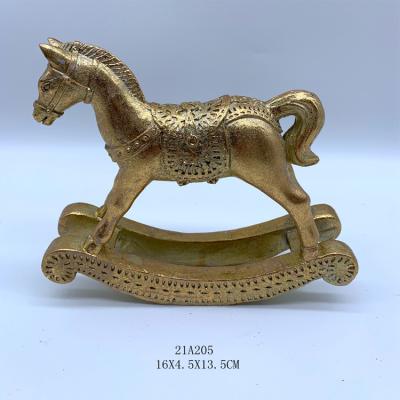 China Polyresin Horse Christmas Ornament Table Decoration Polyresin for sale