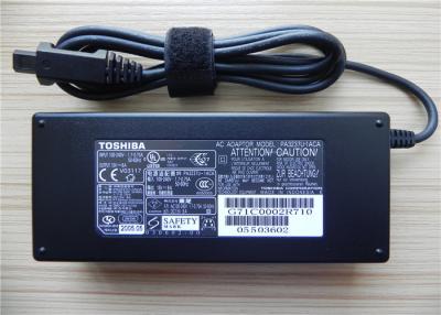 China De vierkante 4 Adapter van de de Computermacht van het Gatengelijkstroom Uiteinde 15V 8A 120W Toshiba voor PA3237U-1ACA Te koop