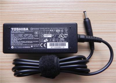 中国 4.0X1.7 mm DC のプラグのサイズの PA3922U-1ACA 30W 東芝のラップトップ力のアダプター 19V 1.58A 販売のため