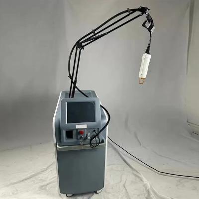 Chine Machine polyvalente pour éliminer les tatouages au laser 220V 110V pour le centre de beauté à vendre