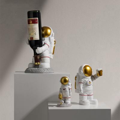 China Europe Wholesale Astronaut Statue Spaceman Resin Craft Figurine For Home Decoration for sale