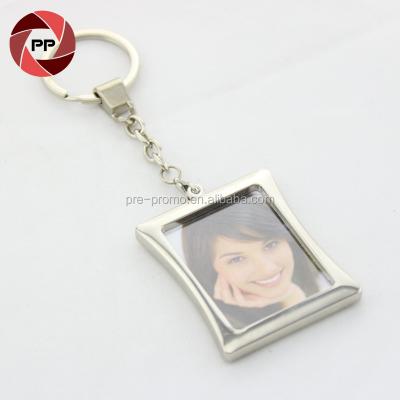 China Custom Wholesale Metal Photo Holder Souvenir Key Photo Metal Keepsake Key Chain for sale