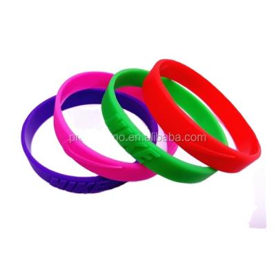 China Giveaways Wholesale Custom Embossed Silicone Wristband For Giveaways Promotion for sale