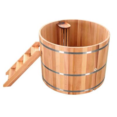 China Latest Design Traditional Cedar Barrel Fired Hot Tub Red Wooden Barrel Round Bathtub for sale