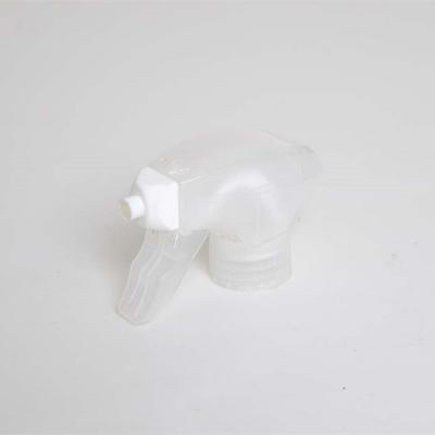 China Non-Refillable 28 Caliber All Gun Plastic Clear Square Hand-Button Spray Remover Spray Head Trigger Sprayer Gun for sale