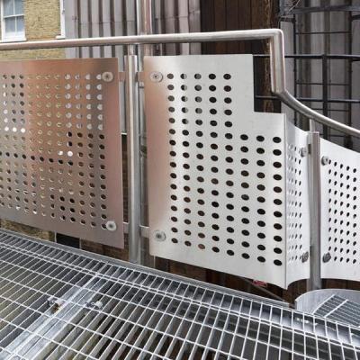 China Decorative Design Metal Fence Easily Assembled Aluminum Perforated Panel For Construction for sale