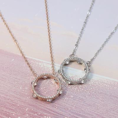 China TRENDY S925 Sterling Silver Diamond Inlaid Geometric Circle Pendant Necklace With Ultra Snap Circular Zircon Clavicle Chain for sale