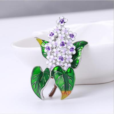 China 2022 New ALLOY Fashion Enamel Flower Brooches Spring 4 Color Clove Flower Party Office Lilac Brooch Pins Gifts for sale