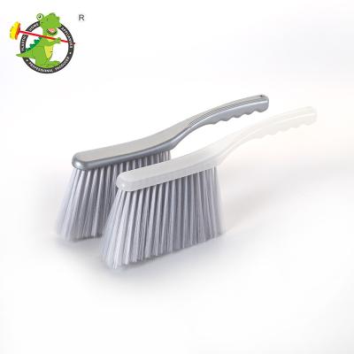 China Viable Hot Sale Manufacturer Better Home Economic Carpet Mat Car Floor Carpet Plastic Cleaning Brush for sale