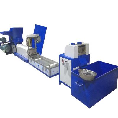 China Manufacturing Plant Key Training Power Technical PET Bottle Crushing Pelletizing Line Wasted Plastic Recycling Machine for sale