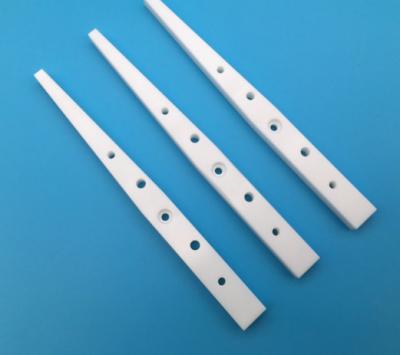 China Industrial Dry Press Moulding ZrO2 Zirconia Ceramic Machinery Strip Bar Insulating for sale