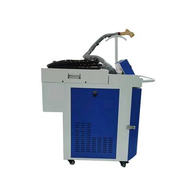 China Newest design PVC 1500w handheld fiber portable laser rust removal metal cleaning machine for advertising company for sale