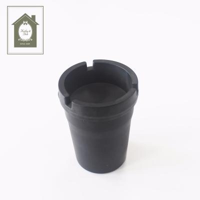 China Smoking Ashtray K and B Custom Disposable Plastic Car Portable Ashtray Smokeless with Cigarette Holder for sale