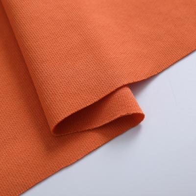 China Anti-Wrinkle 250Gsm Staple Long Fabric Promotional Oxygen Resistant Staple Cotton Polyester Fabric For T-shirt Pajamas for sale